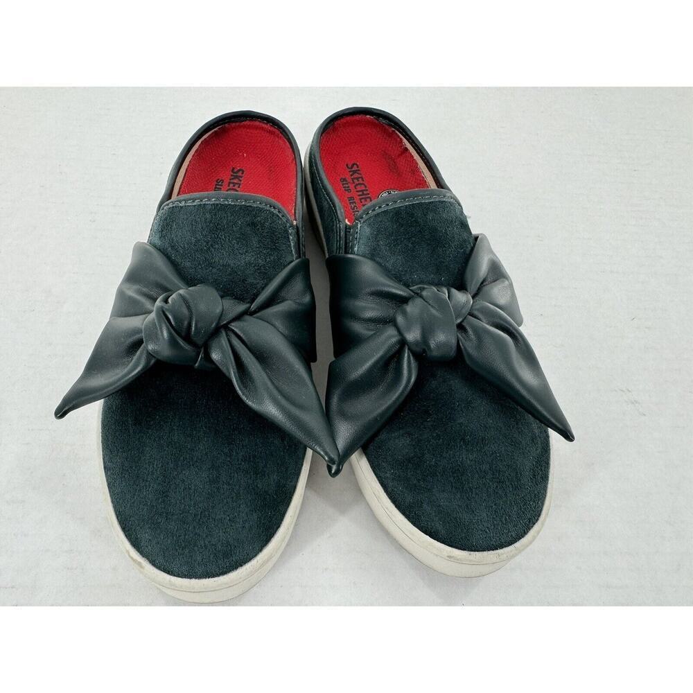 Sketchers Work Women’s Slip On Shoes Size 6.5 B Leather Bow Suede Comfort​